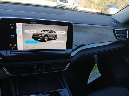 New 2026 Volkswagen Atlas SE image 17