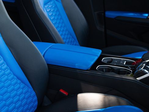 Used 2019 Lamborghini Urus AWD/4WD image 78