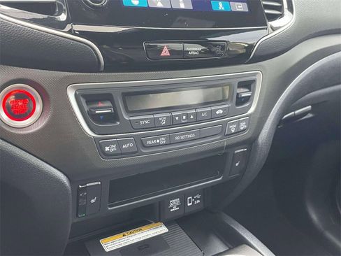 Certified 2022 Honda Passport TrailSport image 29