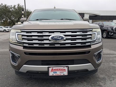 Used 2018 Ford Expedition Limited w/ Driver Assistance Package image 9