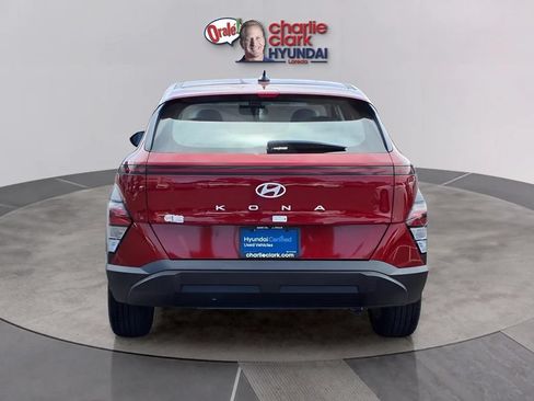 Used 2026 Hyundai Kona SE FWD image 4