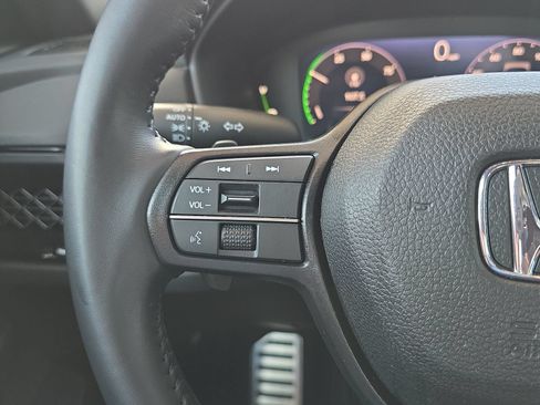 Used 2023 Honda Accord Sport image 19
