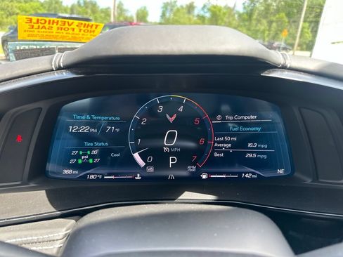 Used 2024 Chevrolet Corvette Stingray Premium Conv w/ Z51 Performance Package RWD image 14