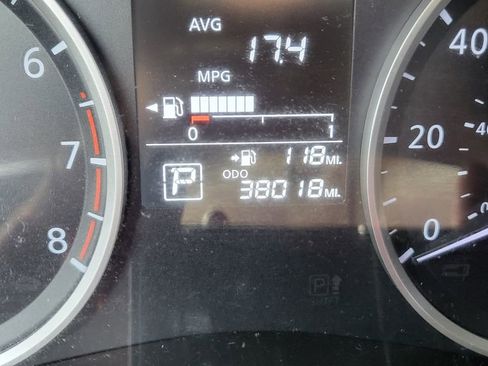 Used 2019 Nissan Kicks S image 29