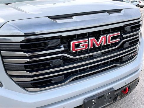 Used 2024 GMC Sierra 1500 AT4 w/ Technology Package AWD/4WD image 35