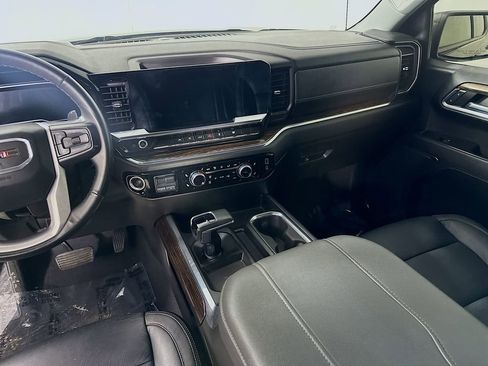 Used 2023 GMC Sierra 1500 Elevation image 19