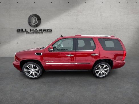 Used 2014 Cadillac Escalade Luxury image 9