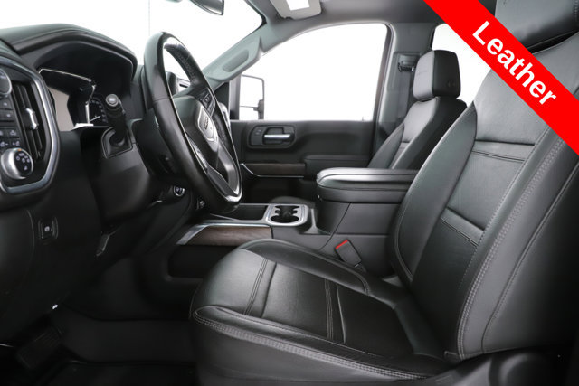 Used 2023 GMC Sierra 3500 Denali AWD/4WD image 17