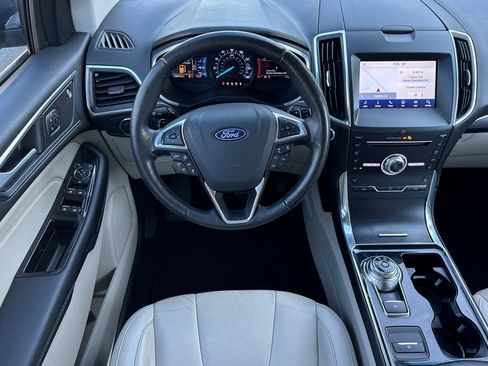 Used 2019 Ford Edge Titanium w/ Cold Weather Package image 16