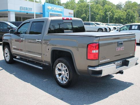 Used 2015 GMC Sierra 1500 SLT w/ SLT Crew Cab Value Package AWD/4WD image 6