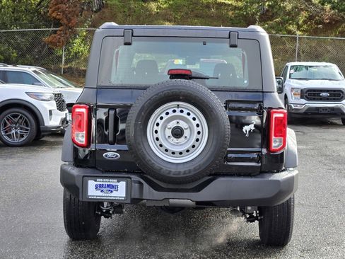 New 2025 Ford Bronco 4-Door image 5
