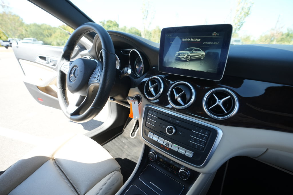 Used 2018 Mercedes-Benz CLA 250 4MATIC image 36