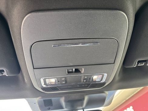 Used 2021 Ford F150 Lariat AWD/4WD image 8
