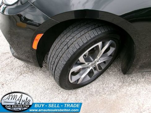 Used 2021 Chrysler Pacifica Pinnacle AWD/4WD image 30