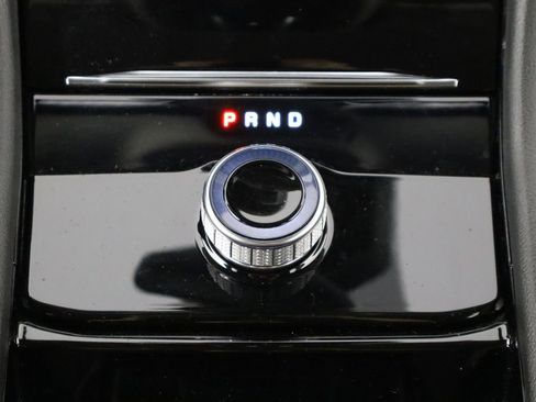 Used 2023 Jeep Grand Cherokee Laredo image 28