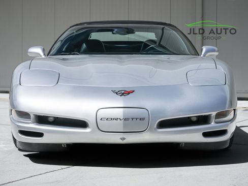 Used 2004 Chevrolet Corvette Convertible w/ Preferred Equipment Group RWD image 4