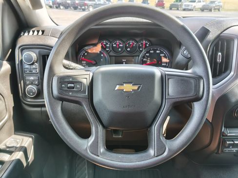 Used 2021 Chevrolet Silverado 1500 Custom AWD/4WD image 7