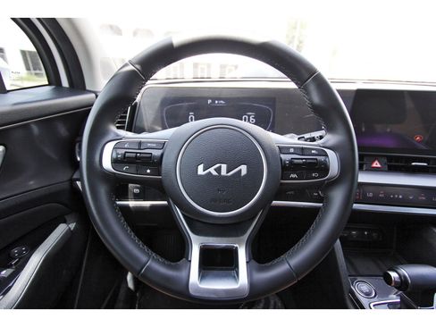 Certified 2023 Kia Sportage EX FWD image 17