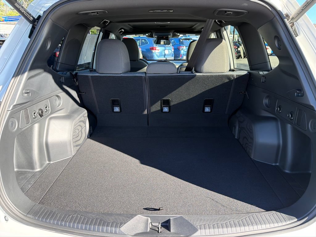 Certified 2025 Subaru Forester Premium AWD/4WD image 28
