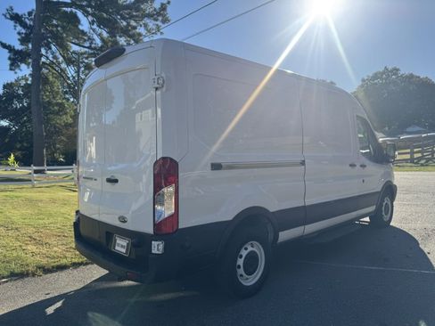 Used 2019 Ford Transit 150 148 Medium Roof image 4