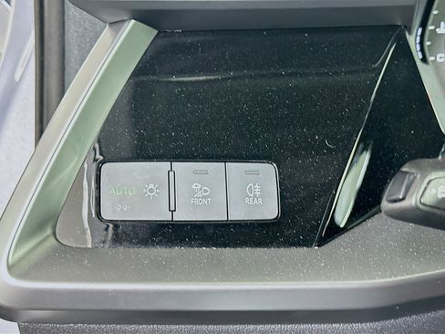 Used 2024 Audi A3 2.0T Premium image 17