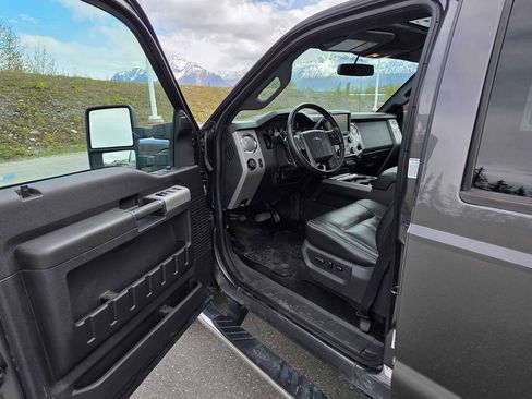 Used 2015 Ford F350 Lariat w/ Lariat Ultimate Package AWD/4WD image 19