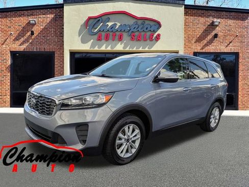 Used 2020 Kia Sorento LX FWD image 9