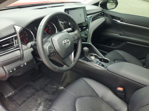 Used 2024 Toyota Camry XSE FWD image 16