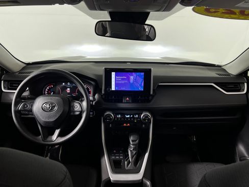 Used 2025 Toyota RAV4 XLE AWD/4WD image 24