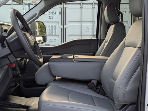 New 2026 Ford F350 XL w/ XL Chrome Package image 18