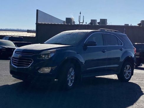 Used 2017 Chevrolet Equinox LT w/ Convenience Package image 8