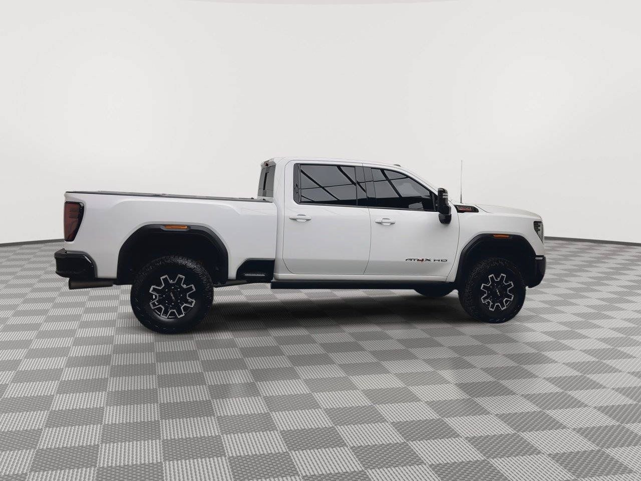 Used 2024 GMC Sierra 2500 AT4X AWD/4WD image 47