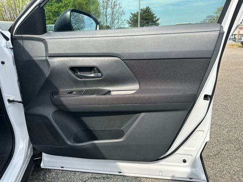 New 2026 Nissan Kicks S image 12