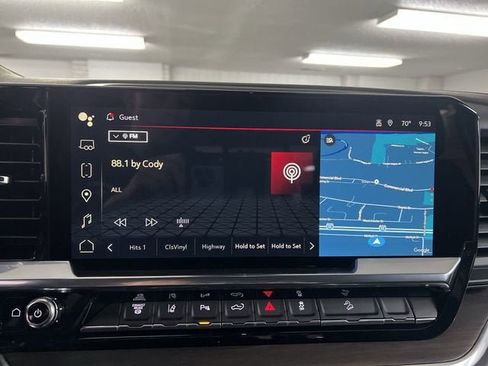 New 2026 GMC Sierra 2500 SLT w/ SLT Premium Package AWD/4WD image 13