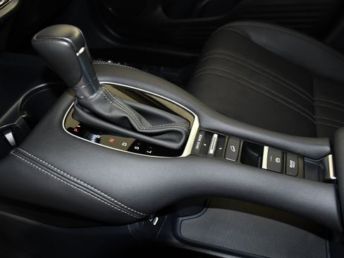 Certified 2024 Honda HR-V EX-L image 31