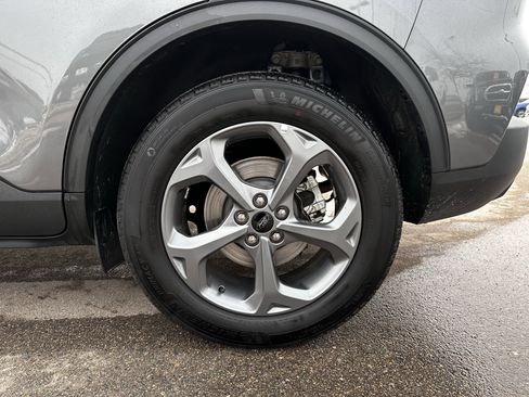 Certified 2025 Ford Escape ST-Line image 20