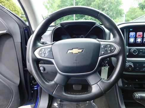 Used 2015 Chevrolet Colorado LT w/ Luxury Package RWD image 7