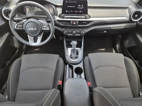 Certified 2024 Kia Forte LXS FWD image 5
