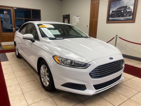 Used 2016 Ford Fusion S image 8