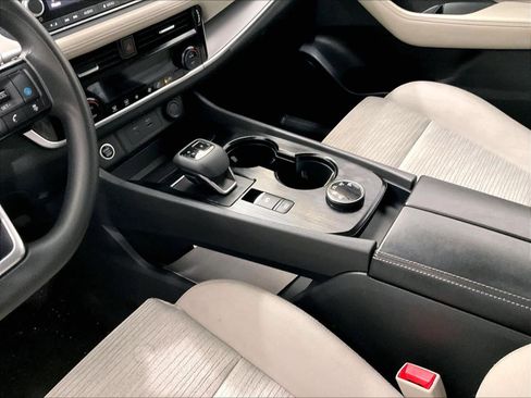 Used 2021 Nissan Rogue SV AWD/4WD image 20