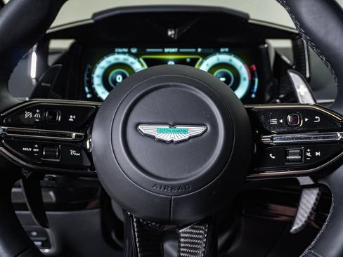 Used 2026 Aston Martin V8 Vantage S RWD image 25