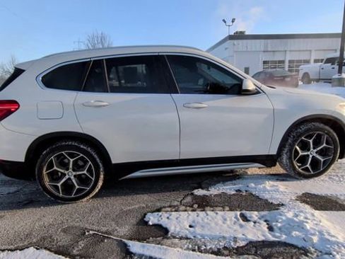 Used 2018 BMW X1 xDrive28i image 10