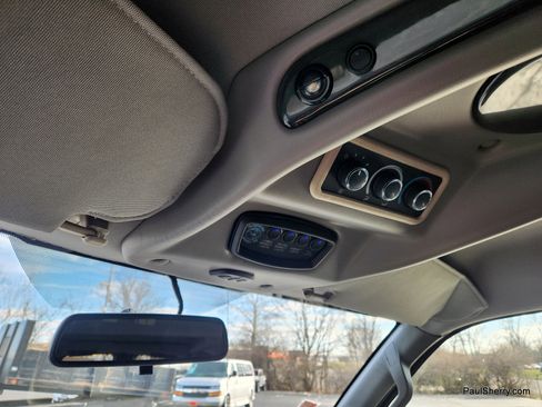 Used 2018 GMC Savana 2500 w/ Enhanced Convenience Package image 50