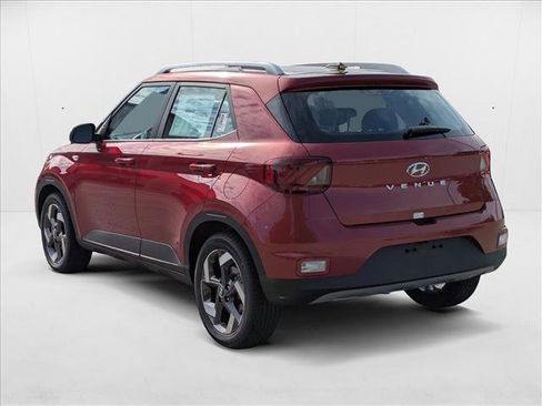 New 2025 Hyundai Venue Limited image 9