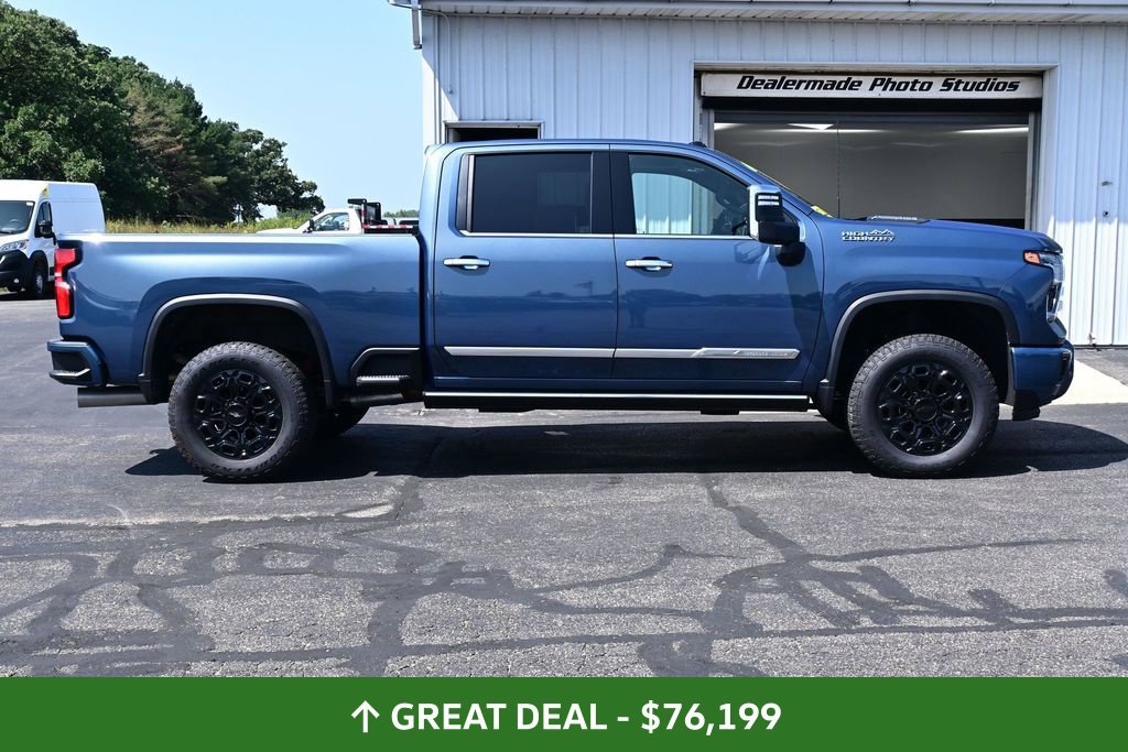 Used 2026 Chevrolet Silverado 3500 High Country w/ High Country Premium Package AWD/4WD image 5