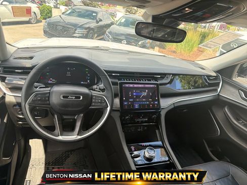 Used 2022 Jeep Grand Cherokee Limited 4xe AWD/4WD image 14