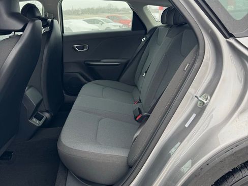 New 2025 Kia K4 LXS image 11