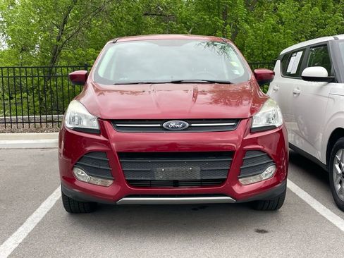 Used 2015 Ford Escape SE image 2