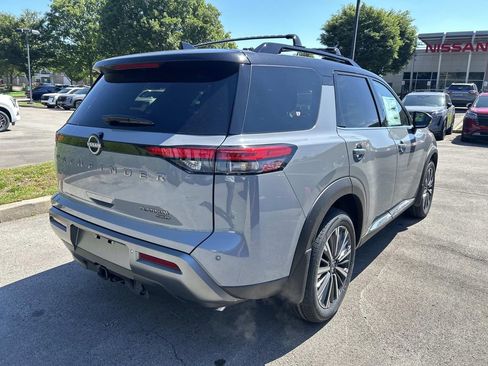 New 2026 Nissan Pathfinder Platinum w/ Lighting Package AWD/4WD image 7