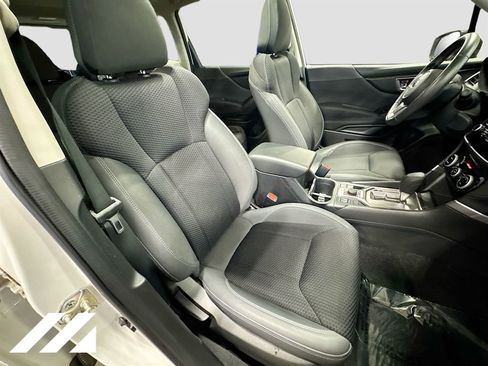 Used 2021 Subaru Forester Premium image 30